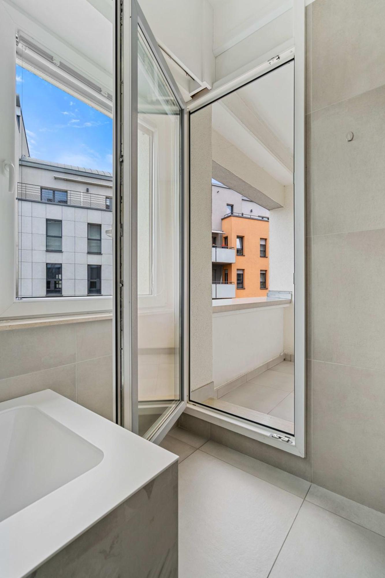 Central Lux 2Br Apt With City Views & Balcony Luxemburg Exterior foto